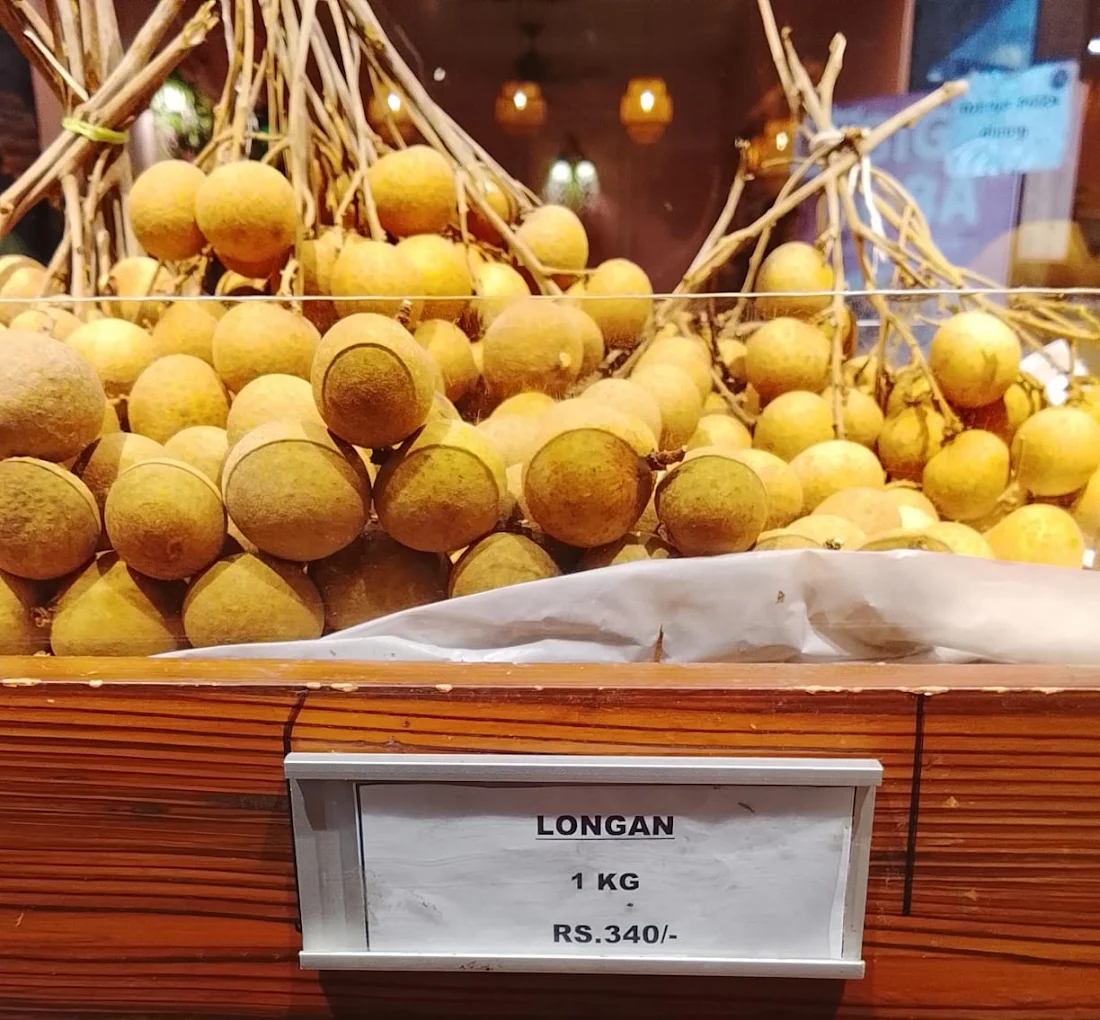FRESH FRUITS