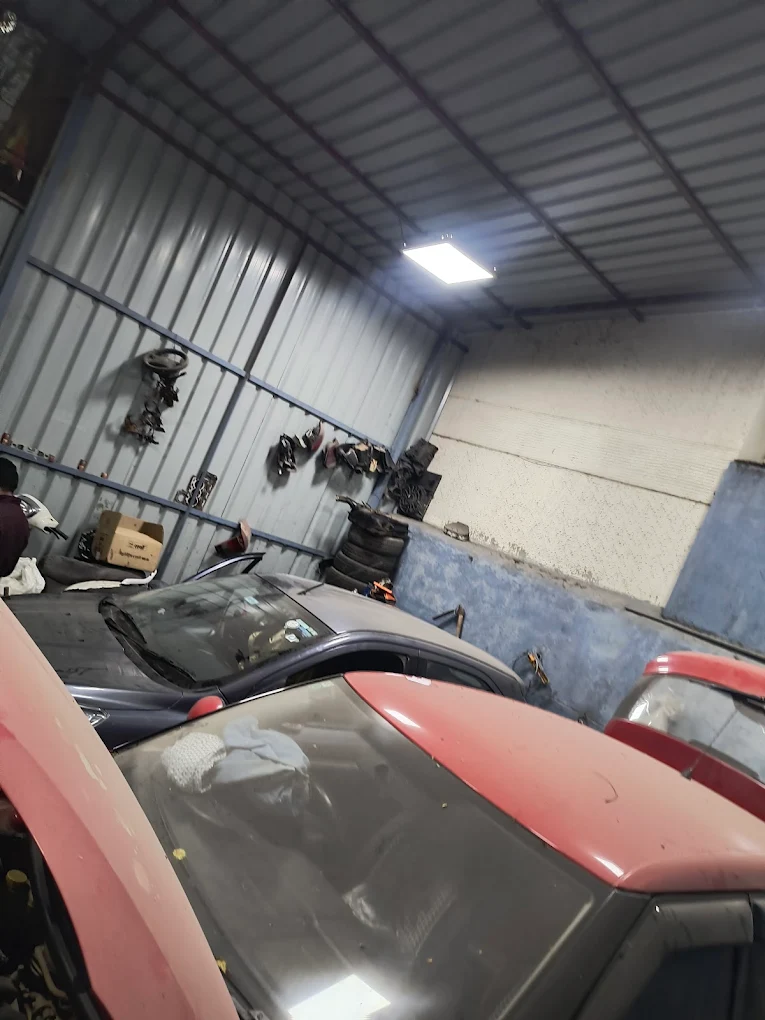 S A CAR GARAGE
