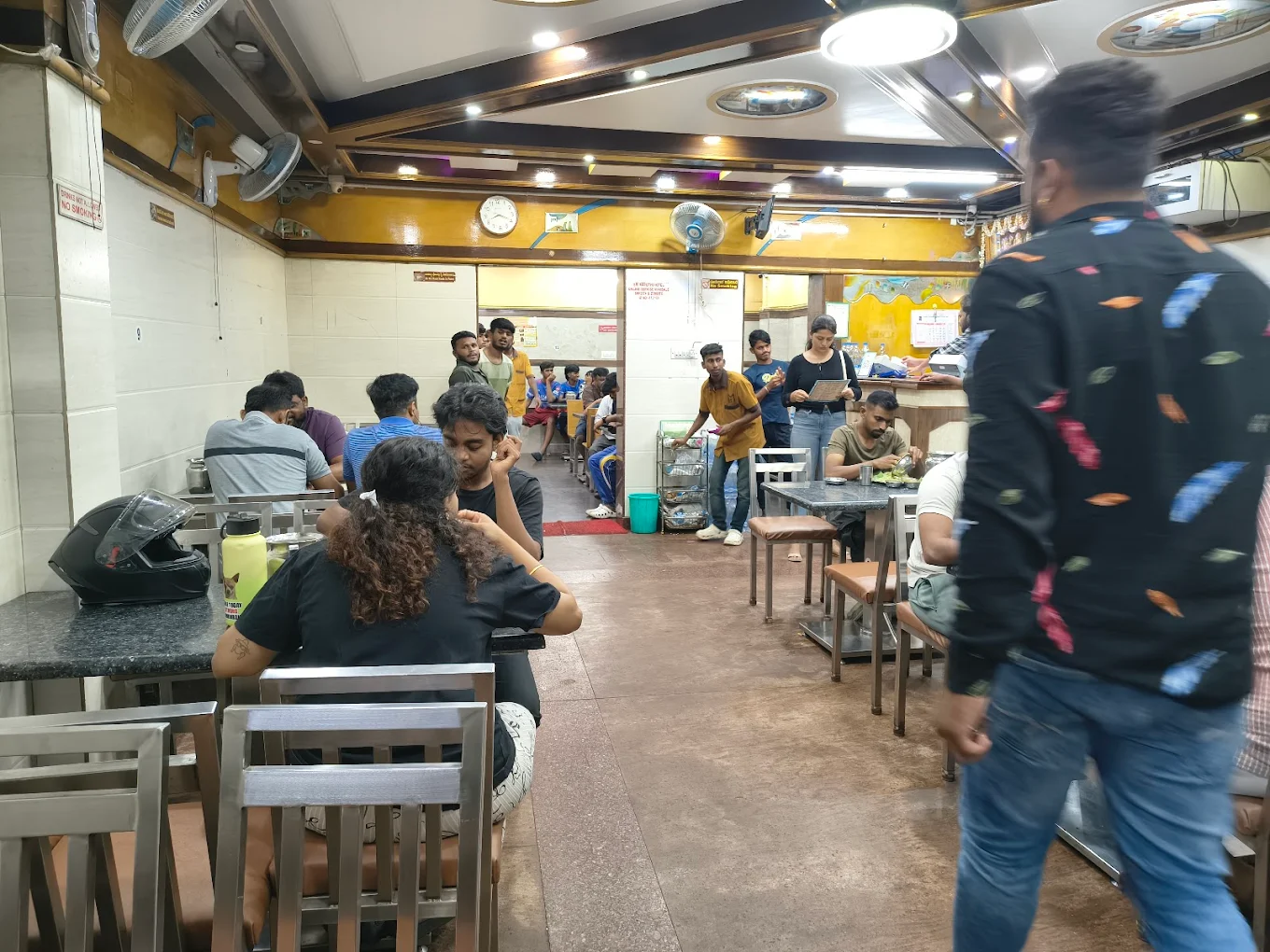 Sri Maruthi Non Veg Hotel