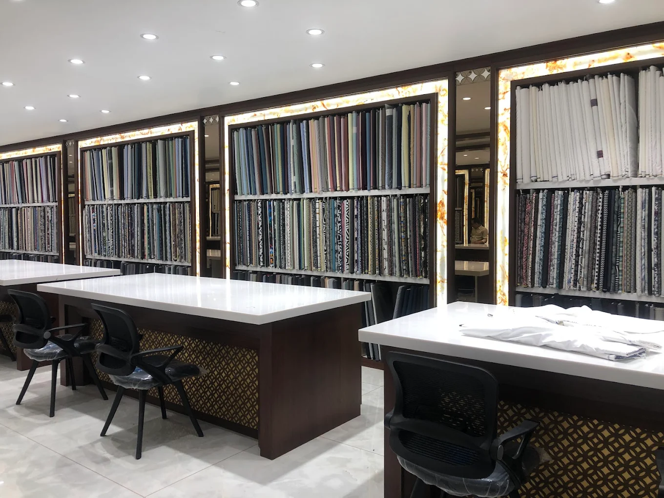 Tip Top Fashion & Fabrics